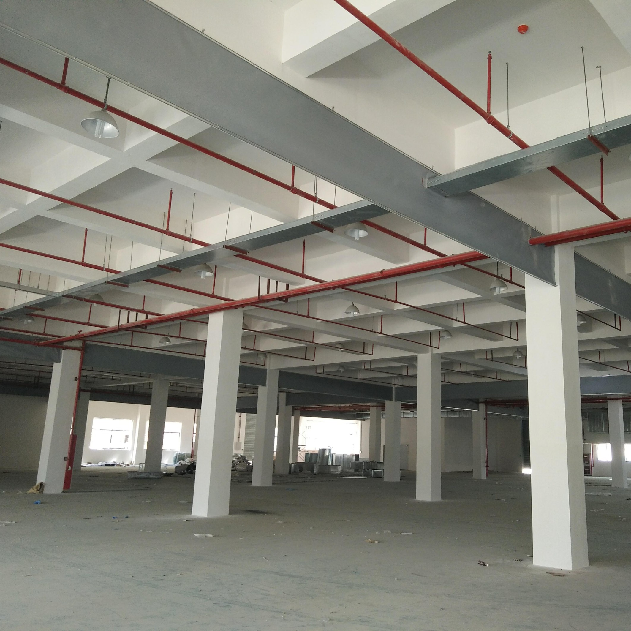 擋煙垂壁在商業(yè)建筑中的設計標準有何不同？